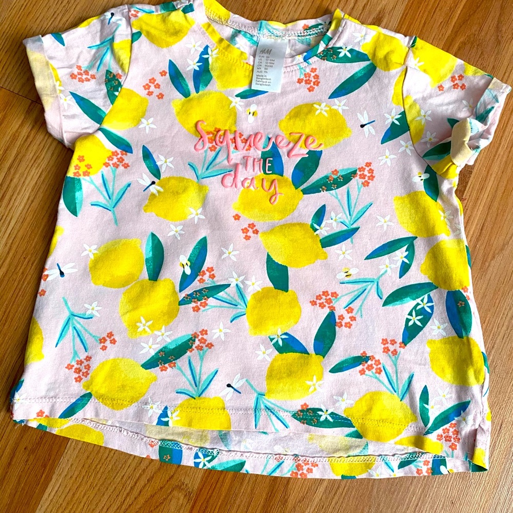 Short-Sleeve top.
